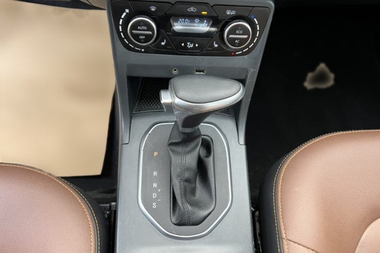 Used FAW Senya R7 2017 1.6L Automatic Prestige Model
