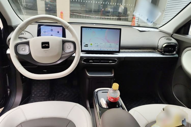 Used JAC Yiwei 3 2023 405km Lite Center Console