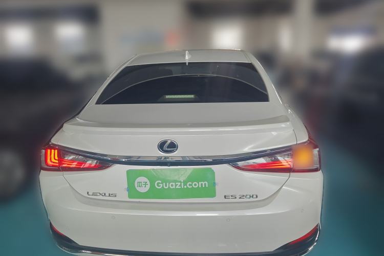 Used Lexus ES 2018 200 Excellence Edition China VI Standard
