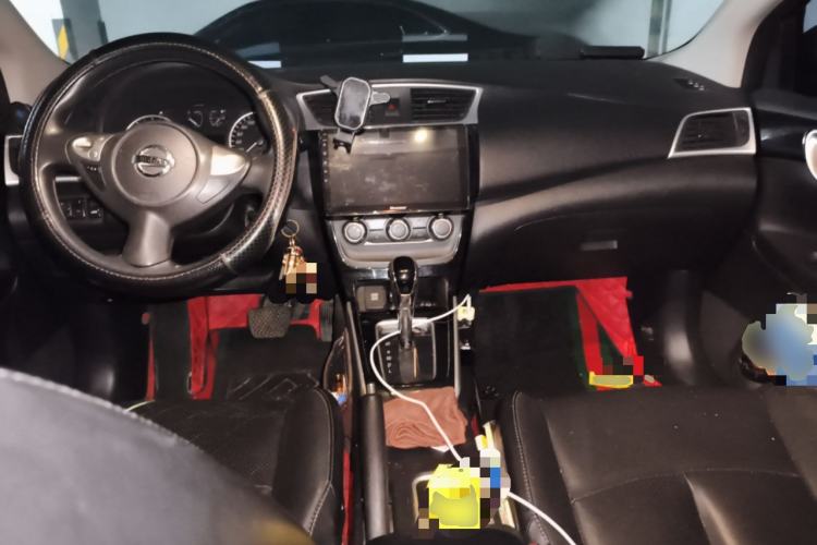 Used Nissan Sylphy 2018 1.6XV CVT Deluxe Edition Center Console