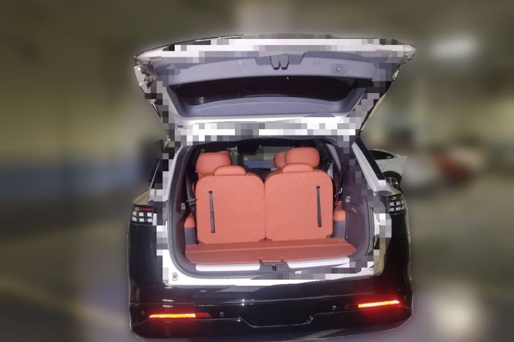 Used Dongfeng eπ eπ008 2024 210Max Range-Extended Version 6 Seats