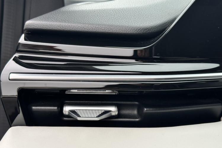 Used Geely Galaxy L6 2023 125km MAX Interior 6