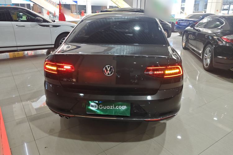 Used Volkswagen Magotan 2018 330TSI DSG Advanced Model
