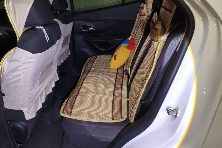 Used Buick Encore 2015 1.4T Automatic Two-Wheel Drive Urban Elite Version
