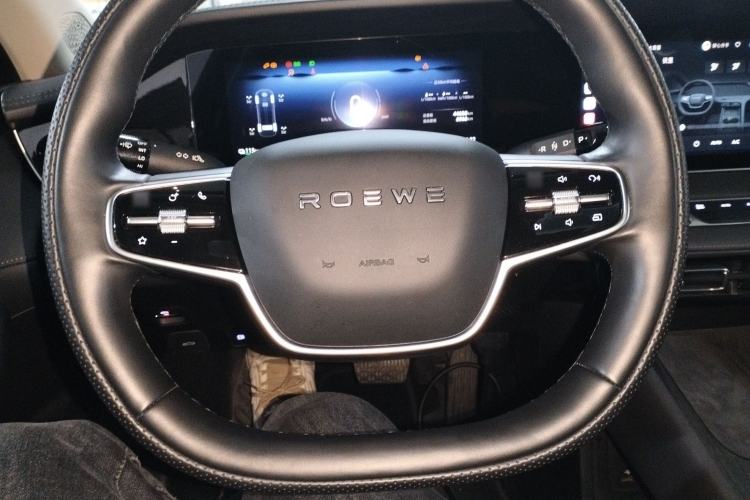 Used Roewe D7 2023 DMH 125km Superior Edition
