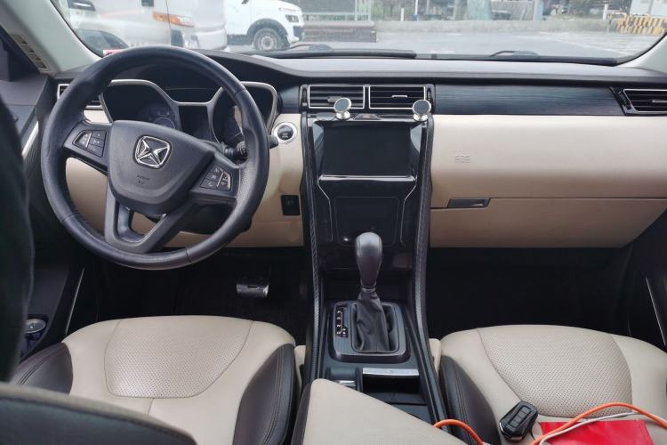 Used JMC Yusheng S330 2016 1.5L GTDi Automatic All-Wheel-Drive Flagship Edition
