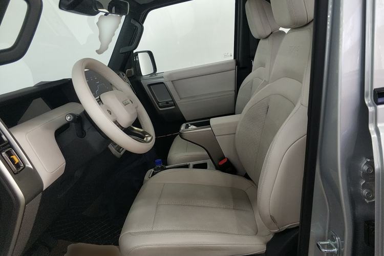 Used iCAR V23 2026 Model 550 Two-Wheel Drive Super Sports Edition Left Front Seat