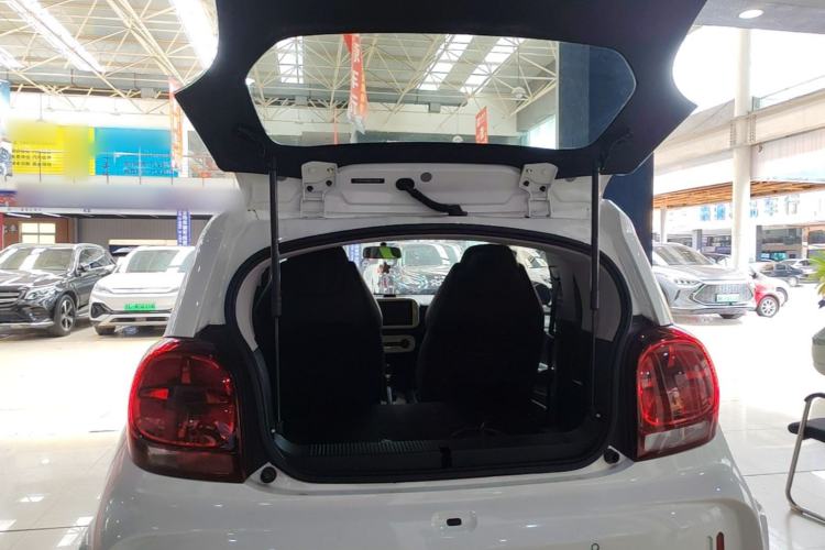 Used Roewe Clever 2021 302 km New Four-Seater Super-Efficient Version