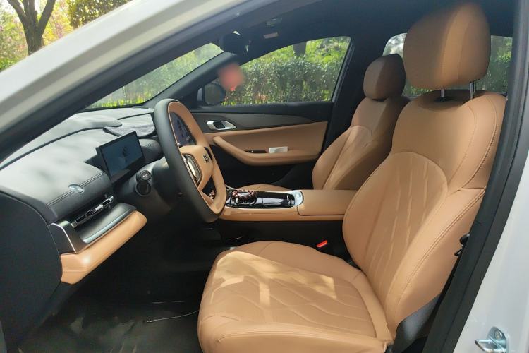 Used Geely Galaxy A7 2025 Model EM-i 70km Luxury Edition Left Front Seat