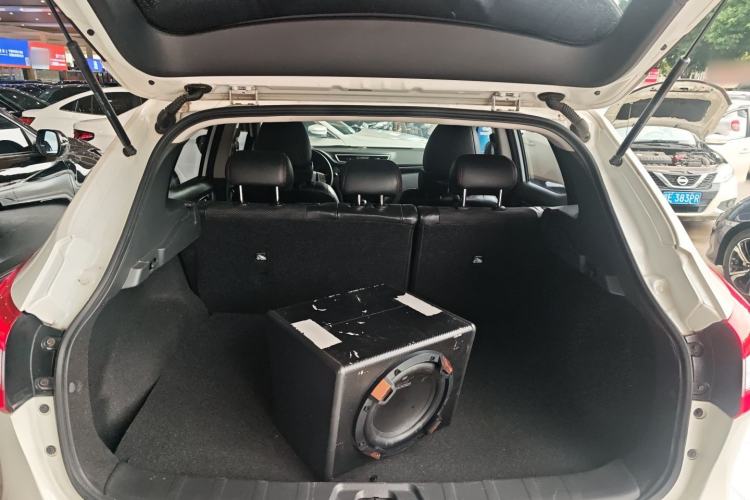 Used Nissan Qashqai 2017 2.0L CVT Smart Enjoyment Version China VI Standard Trunk