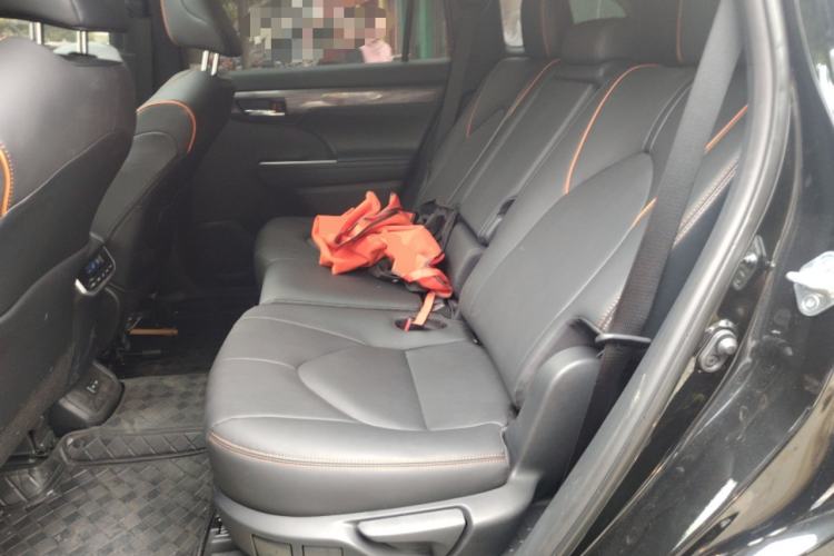 Used Toyota Crown Kluger 2024 2.5L HEV Four-Wheel Drive Premium Edition Left Rear Seat