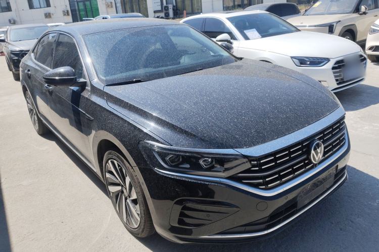 Used Volkswagen Passat 2024 380TSI Dragon Glory Edition
