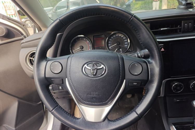 Used Toyota Corolla 2017 Revised Version 1.2T S-CVT GL-i Leather Edition
