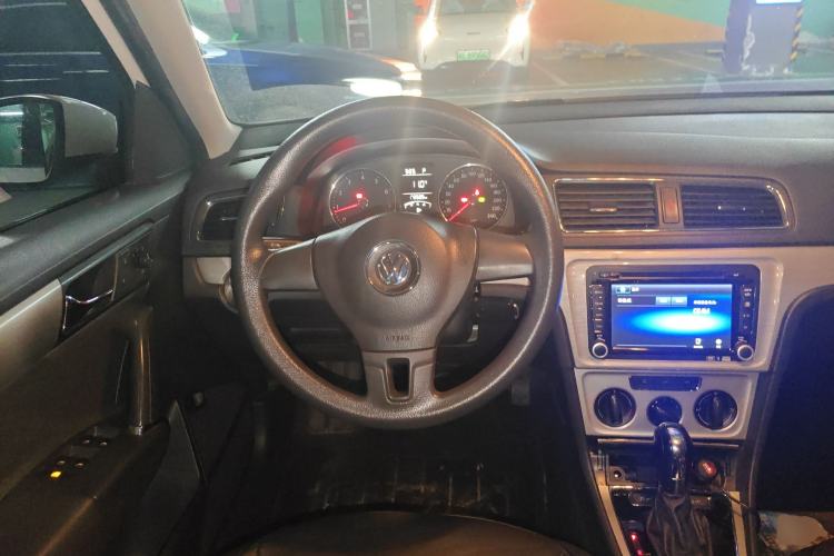 Used Volkswagen Lavida 2013 Restyled Classic 1.6L Automatic Comfort Edition Steering Wheel