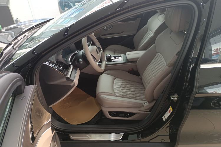 Used BYD Han 2025 DM-i Intelligent Driving Edition 125KM LiDAR Flagship Model Left Front Seat