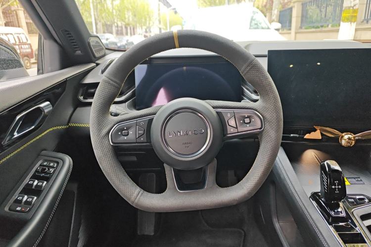 Used Lynk & Co 03 2023 2.0TD DCT JingPro Steering Wheel
