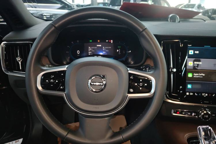 Used Volvo S90 New Energy 2025 Plug-in Hybrid Four-Wheel Drive Long-Range Luxury Smart Edition Steering Wheel