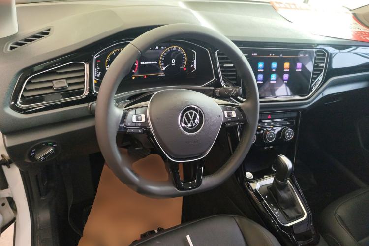 Used Volkswagen T-ROC 2021 280TSI DSG Two-Wheel Drive Comfort Connect Edition
