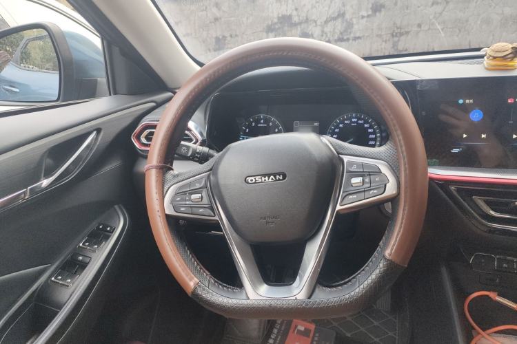 Used Oshan X5 2021 Revised Version 1.6L Manual Luxury Edition
