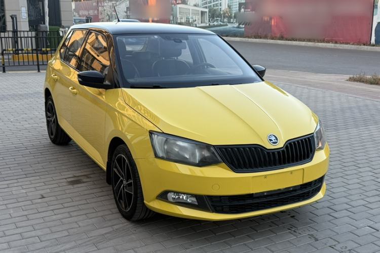 Used Skoda Fabia 2015 1.6L Automatic Sport Edition
