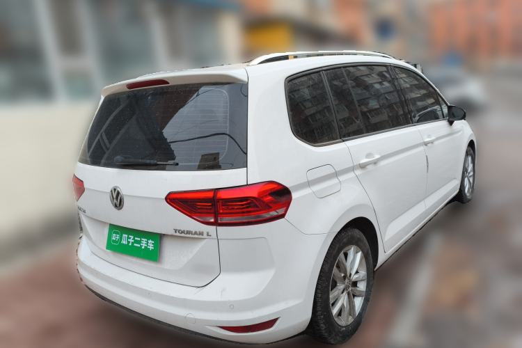 Used Volkswagen Touran 2016 Volkswagen Touran L 280TSI DSG Comfort Edition Rear Right 45 Deg