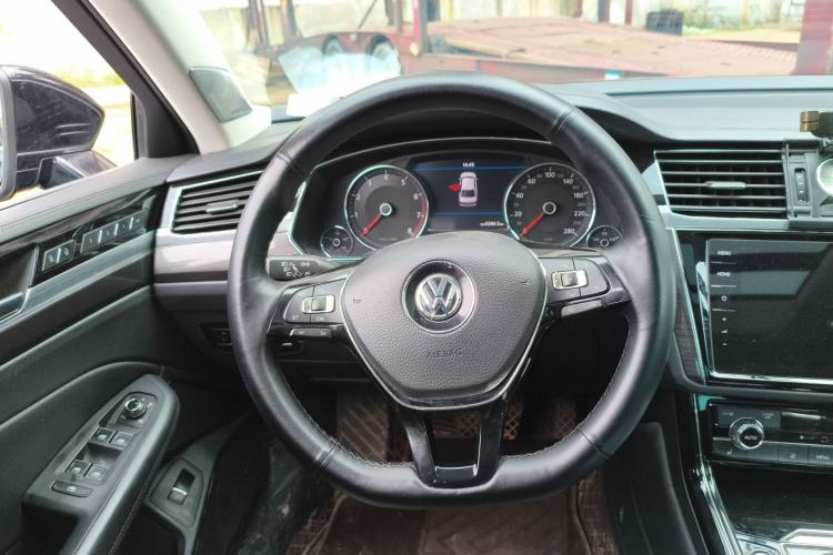 Used Volkswagen Phideon 2018 Revised Version 380TSI Two-Wheel Drive Business Edition
