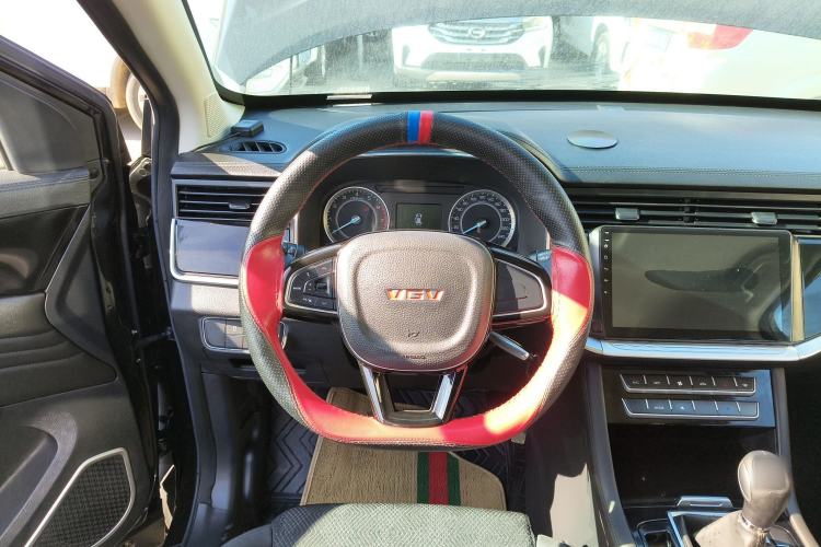 Used Sinotruk VGV U70 2020 1.5T Manual Comfort Edition 7 Seats