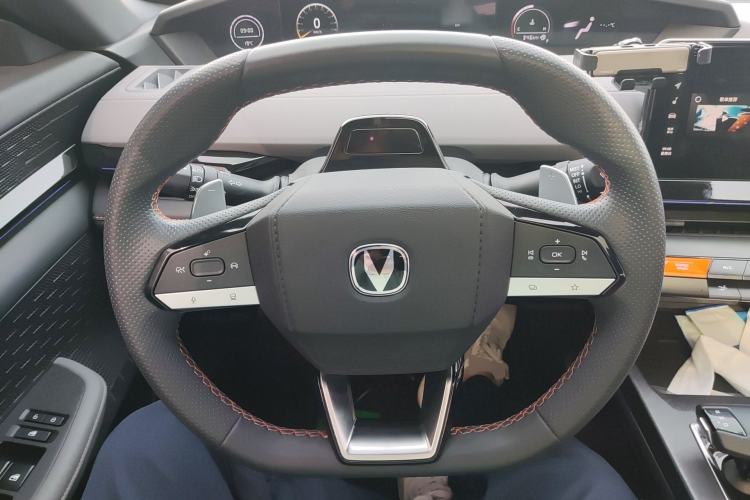 Used CHANGAN UNI-V 2022 1.5T Prestige Version
