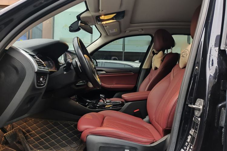 Used BMW X3 2022 Second Facelift xDrive30i Leading Edition M Night Sky Package Interior 11