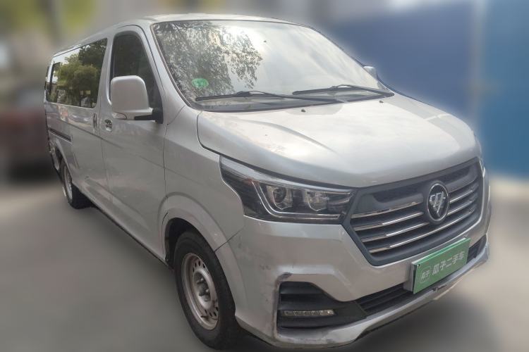 Used Foton Scenic G5 2022 2.0T Diesel Business & Travel Van 7/9 Seats 4F20TC3 Front Right 45 Deg