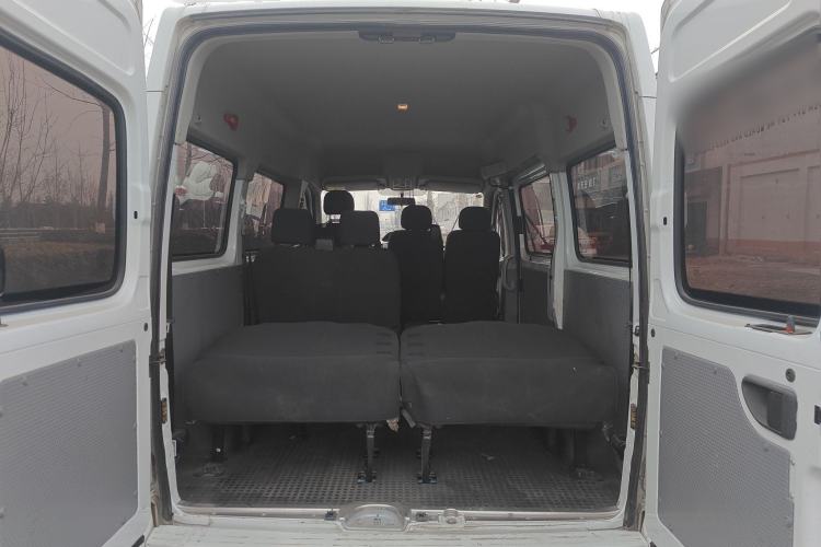 Used SAIC MAXUS Xintu V80 2021 2.0T Manual Classic Aoyuntong Short Wheelbase Mid-Height 7/8/9-Seater
