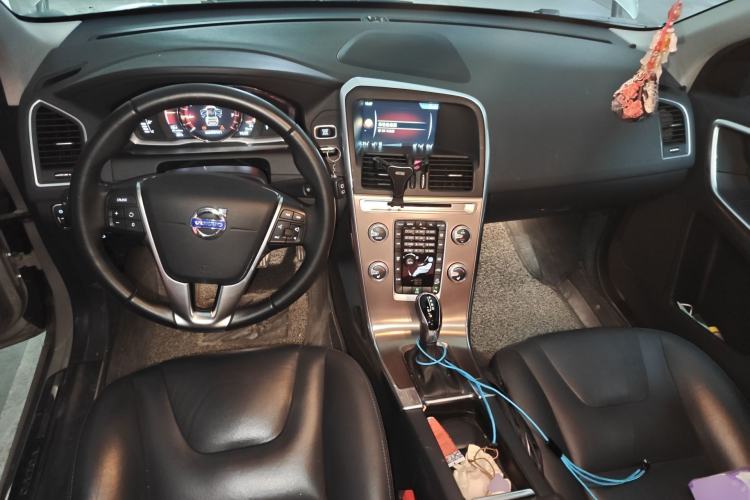 Used Volvo XC60 2017 T5 AWD Smart Upgrade Model