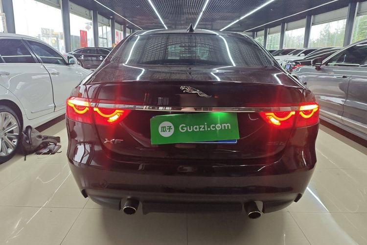 Used Jaguar XF 2016 XF 2.0T Two-Wheel-Drive Luxury Edition
