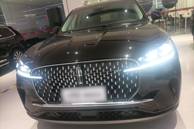 Used Lincoln Aviator 2024 3.0T V6 All-Wheel-Drive Elegance Edition Six Seats Front