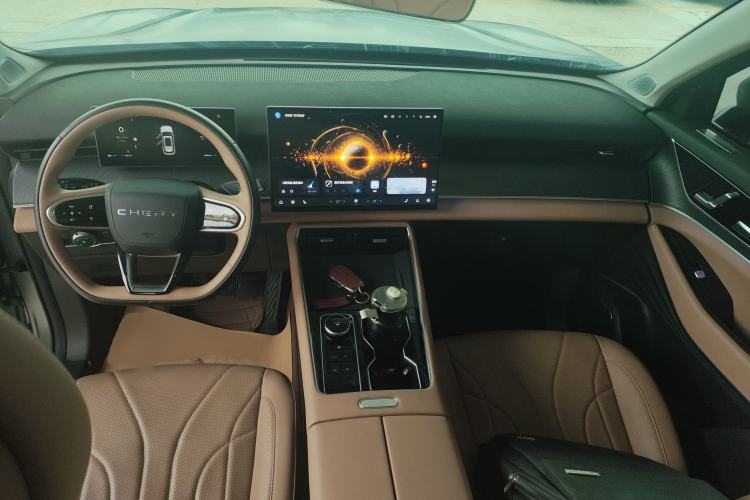 Used Chery Tiggo 8 L 2025 Model 2.0T Two-Wheel Drive Changhong Edition—5 Seaters