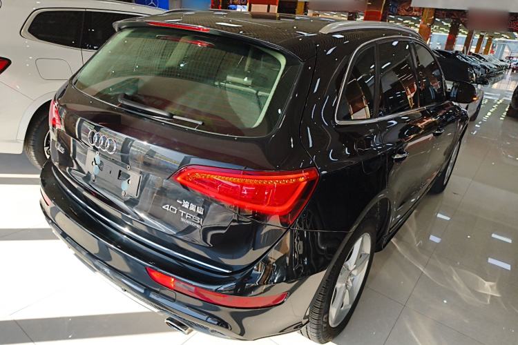 Used Audi Q5 2017 Plus 40 TFSI Ambition Model