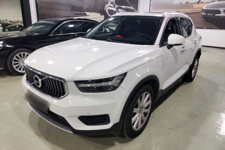 Used Volvo XC40 2019 T4 Four-Wheel Drive Dawn Ice White
