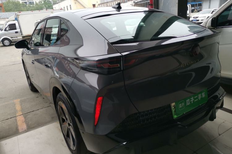 Used Volkswagen ID.UNYX 2024 Pro Long-Range Version Rear Left 45 Deg