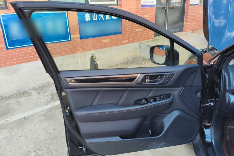 Used Subaru Outback 2020 Revised Version 2.5i Sport Navigation Edition with EyeSight
