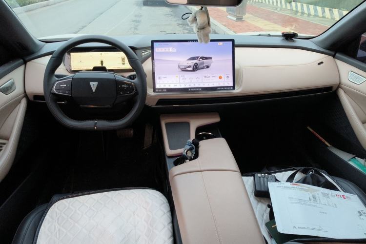 Used Deepal SL03 2022 1.5L 1200 Extended-Range Version Center Console