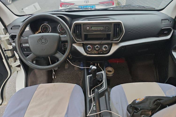 Used CHANGAN KAICHENG Ruixing M60 2023 1.5L GDI Comfort-Class Passenger Vehicle 6/7 Seats