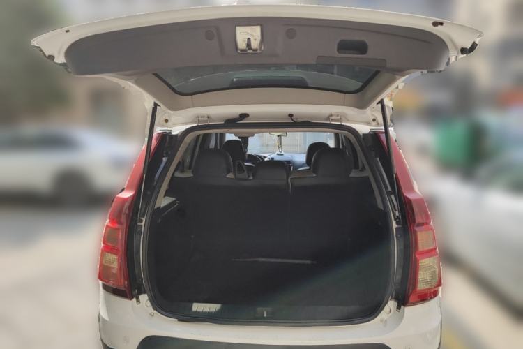 Used FORTHING Joyear X3 2016 1.5L Comfort Model Trunk