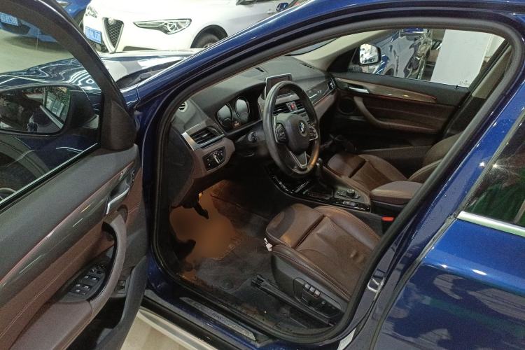 Used BMW X1 2018 sDrive18Li Luxury Model
