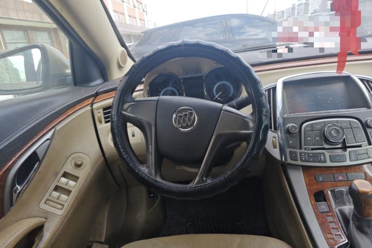 Used Buick LaCrosse 2011 2.4L SIDI Elegant Edition