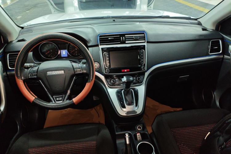 Used Haval M6 2017 1.5T Automatic Two-Wheel Drive Urban Model