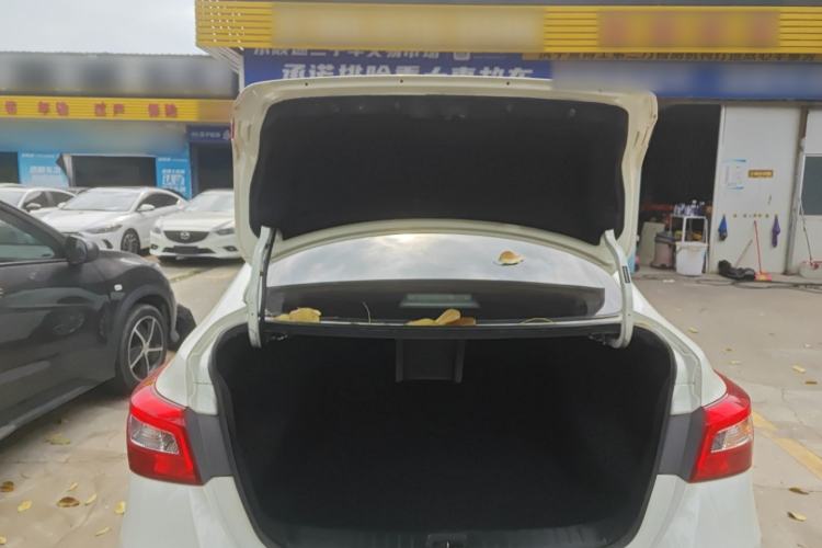 Used Nissan Sylphy 2019 1.6XV CVT Smart Connect Luxury Edition China VI Standard Trunk