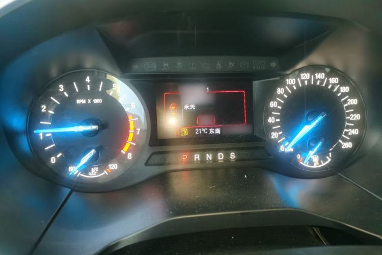 Used Ford Edge 2016 EcoBoost 245 Two-Wheel-Drive Titanium 5-Seater
