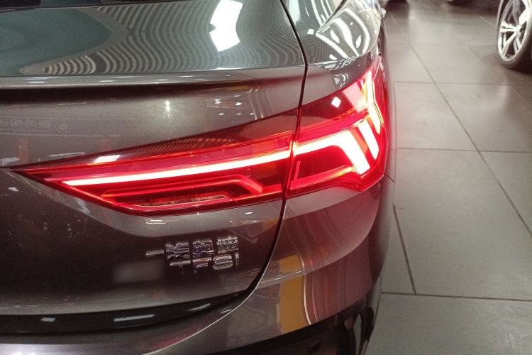 Used Audi Q3 Sportback 2020 40 TFSI Fashion Model
