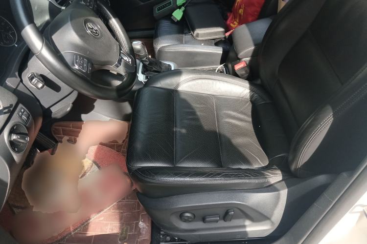 Used Volkswagen Tiguan 2013 1.8 TSI Automatic All-Wheel Drive Luxury Model Left Front Seat