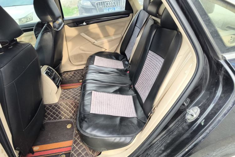 Used Volkswagen Passat 2014 1.8TSI Automatic Prestige Edition
